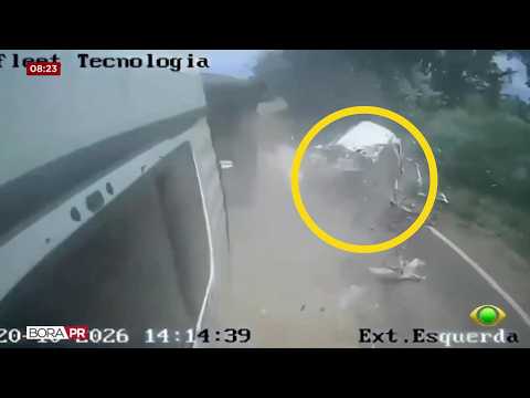 Câmera de bitrem flagra colisão fatal na PR-218, em Arapongas