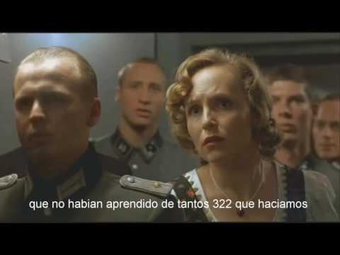 Hitler se entera que EliteWolves hizo 322