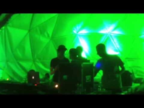 Subactive feat Mikey Murka - Blam Blam played by Jah Version @ Festival Musa 2013 (Portugal)
