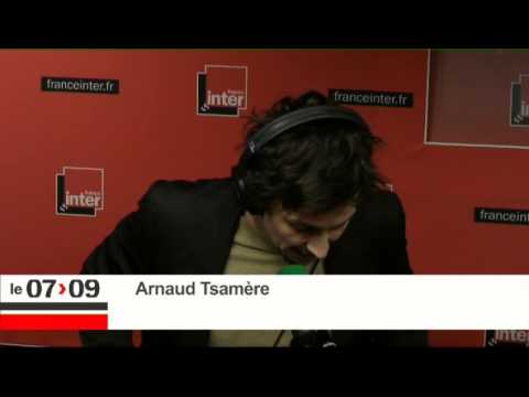 Pourquoi le macaron le dimanche ? Carte Blanche à Arnaud Tsamère