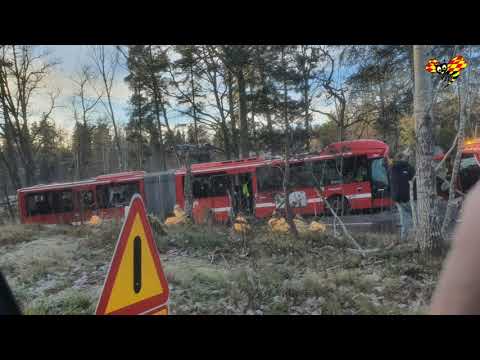 Patrik såg bussolyckan på Värmdö: ”Det såg väldigt allvarligt ut”