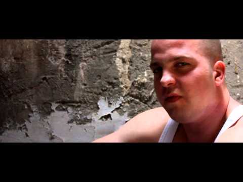 Wanted Razo & Paja-G & C-zár - Göröngyös utakon (Official Music Video)