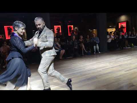 Aurora Lubiz & Claudio Gonzalez: Juan D'Arienzo - LA ESPUELA