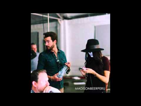 Mako ft. Madison Beer I Won't Let You Walk Away