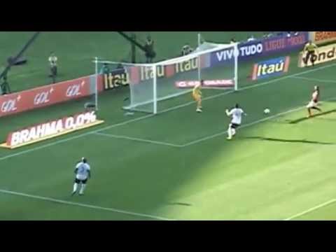 INACREDITÁVEL: Alecsandro perde gol para o Flamengo, contra o Coritiba