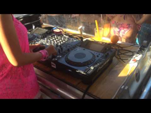 Noa zrce after beach party