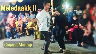 Download lagu PENONTON KAGUM ! LIHAT AKSI JOGET DUA REMAJA INI mp3 Download lagu PENONTON KAGUM ! LIHAT AKSI JOGET DUA REMAJA INI mp3