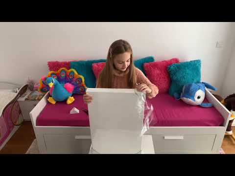 Unboxing Artina Drawing Set