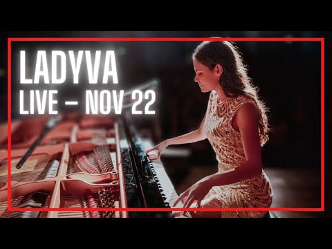 Ladyva's Unique Twist on "Lobster Groove" at the International Boogie Nights Uster