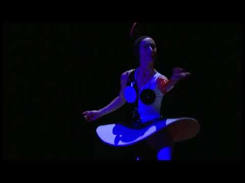 POUPEE MECANIQUE,  Dancing Color Box (2010)