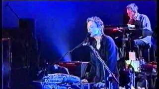 Broken - Laurie Anderson Live in San Remo 2001
