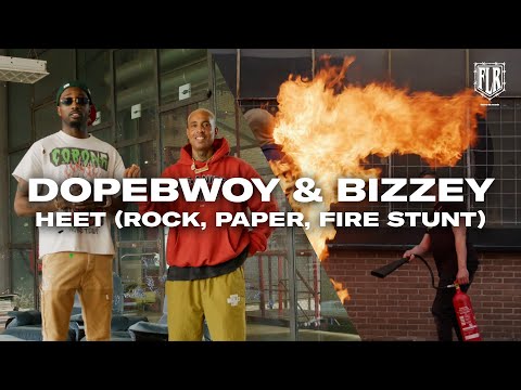 Dopebwoy verliest weddenschap van Bizzey en gaat in de fik