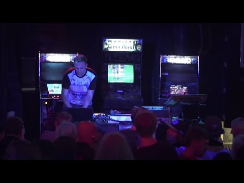 SUNGLASSES KID | 1984 Night at the Arcade | Amsterdam 2016