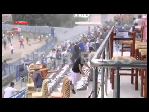 Dhune ne ndeshjen Vllaznia - Tirana  11.09.2014 Video 1 PA KOMENT