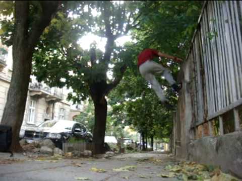 PARKOUR NEW  Юра. LVIV. Осiнь.2009.mpg