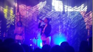 Tegan and Sara, 100x Clip