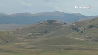 Castelluccio di Norcia, la bellezza dei Piani su cui si erge il borgo ferito dal sisma del 2016