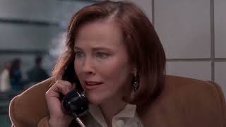 Download lagu Moment ibu Kevin menelpon polisi | Home Alone Dub Indonesia mp3 Download lagu Moment ibu Kevin menelpon polisi | Home Alone Dub Indonesia mp3