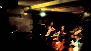 EXCESO  UN ABC SIN LETRAS (PLATERO Y TU) APPEL ROCK PUB  CALELLA (BARNA) 26-2-11