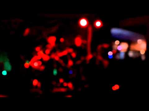 MAMUT COMFORTABLY NUMB PICACHO