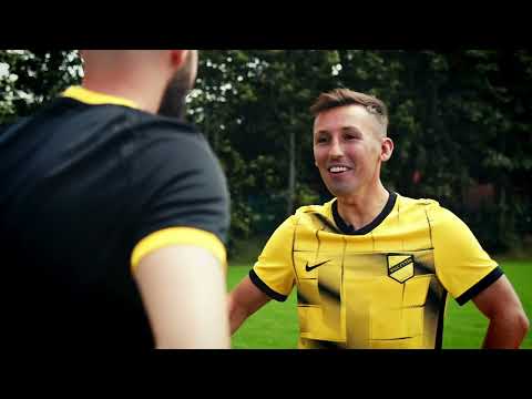 Nie musisz być mistrzem, żeby robić robotę #wieczysta #nowekoszulki #zoltoczarni