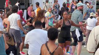Download lagu Do You Wanna Get Funky/Got To Be Real - C&C Music Factory/Cheryl Lynn mp3 Download lagu Do You Wanna Get Funky/Got To Be Real - C&C Music Factory/Cheryl Lynn mp3
