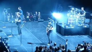 Nickelback - Edge of a Revolution (Live @ Amsterdam Ziggodome 03-10-2016)