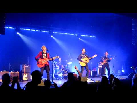 Hoop's 45 "Please Don't Touch" Theatro 09 02 2013