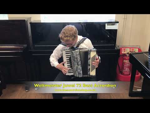 Weltmeister Juwel 72 Bass Accordion