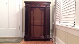 The Earl • Benny Goodman and his Orchestra (Victrola Credenza)