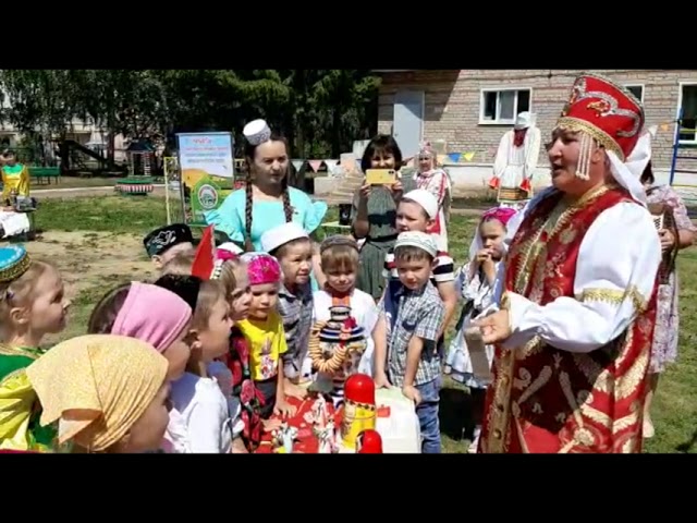 “Улыбка” бакчасында туган телне, гореф-гадәтләрне саклыйлар