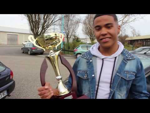 Un titre et un avenir - Reportage As Coteaux Football équipe U15 / Final régionale futsal