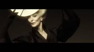 MoDa's Touch presents Carmen Dell'Orefice in LEGEND