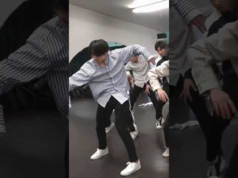 Jungkook got shy infront of his choreographer after showing his abs 🥵💜 #shorts #bts #btsarmy #kook