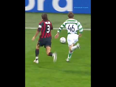 The difference Maldini & other defenders 🤯🔥