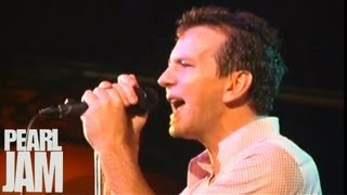 Yellow Ledbetter - Live At The Showbox - Pearl Jam