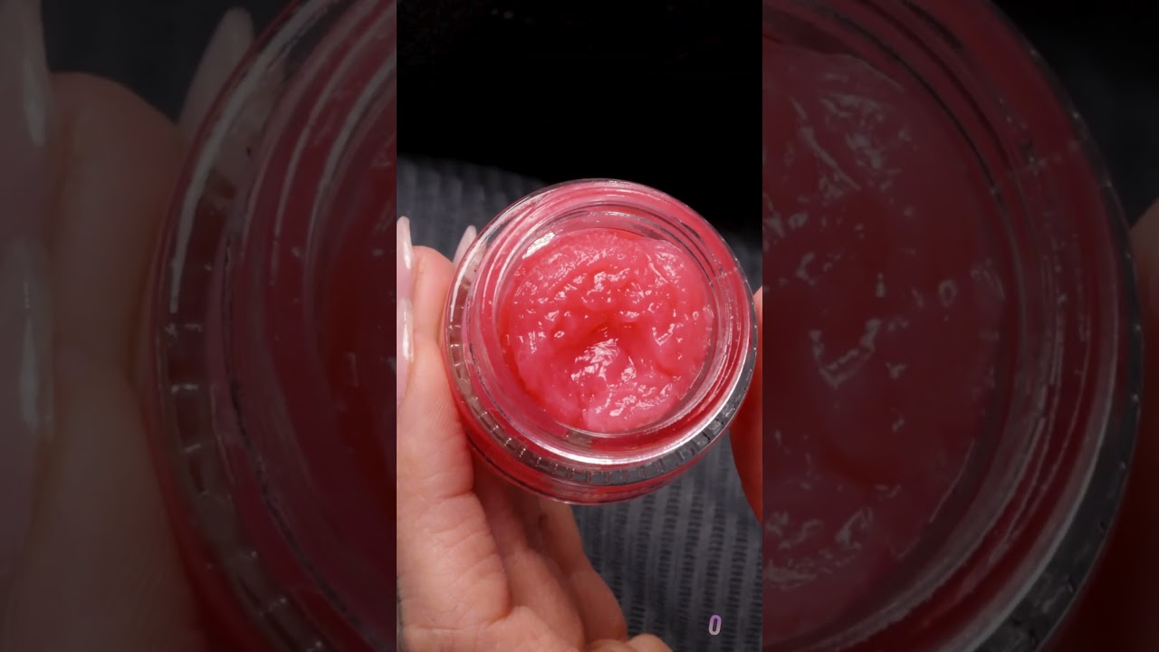 Easy Lash Extension removal with our 5-Minute Cream Remover Strawberry