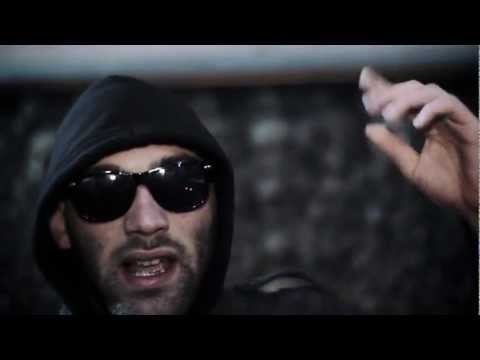 Mr. Rella - DuemilaCREDICI (OFFICIAL VIDEO) feat. Remmy (prod. Rella)