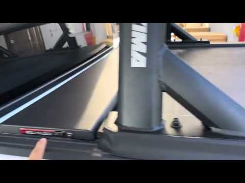Jeep Gladiator Retractable Tonneau Cover & Yakima OverHaul HD Bed Rack