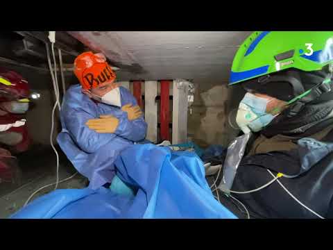 Pompiers de l'urgence internationale (PUI) : réplique de séisme et opération chirurgicale risquée