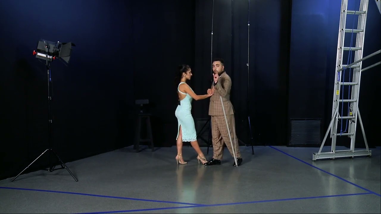 Preview "The Tango Walk” by Clarisa Aragón & Jonathan Saavedra