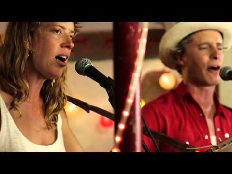 Caleb Klauder - Hard TImes (Live @Pickathon 2013)