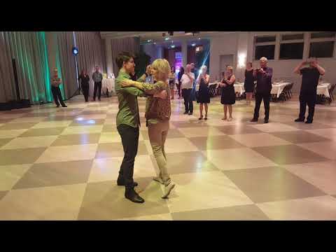 Langsamer Walzer Figuren mit Michaela Dancing Star, Lernvideo; Tanz-Animation CD-Club