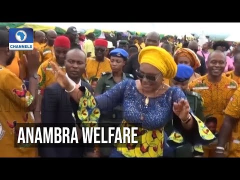 Anambra First Lady Tours LGAs, Empowers Women