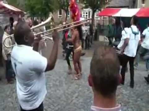 jaarmarkt Heukelum 18-6-2011.wmv