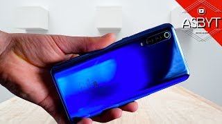 Xiaomi Mi 9 UNBOXING & First REVIEW! (English)