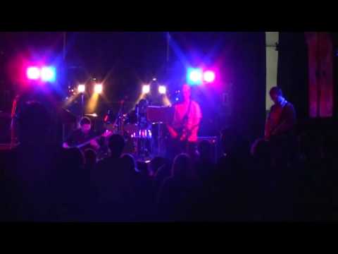 Vyprážané nohy z gauča - Nic moc