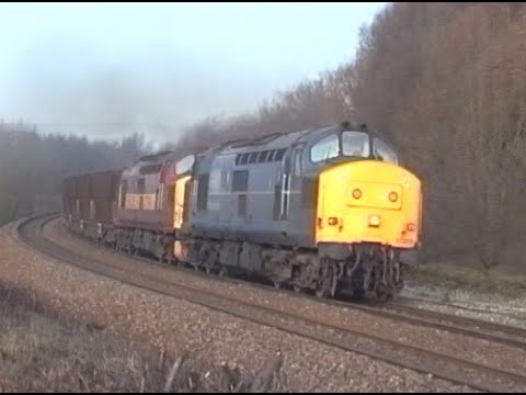 37203+37114 Buxworth 7B04 1236 Oakleigh Sdgs - Tunstead 21 December 1997
