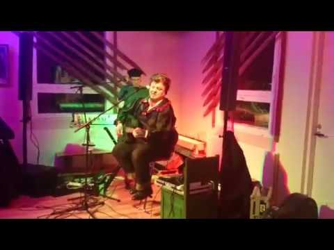 Nasty Habits duo Kairalan Kievarissa