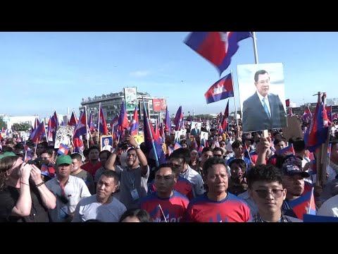 與泰國的邊界爭端加劇，柬埔寨人参加國家集會 | REUTERS (Cambodians join state rally as border dispute with Thailand intensifies | REUTERS)